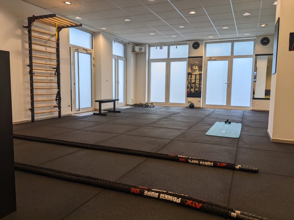 Gym Ansicht Ropes & Wall